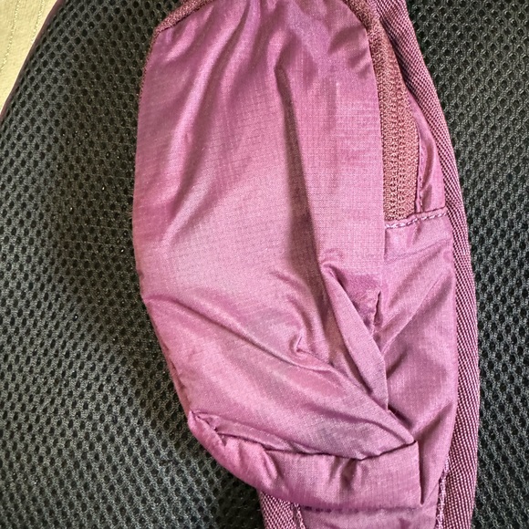 Eddie Bauer backpack π - Picture 3 of 16